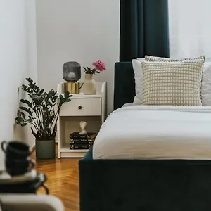 S18 Apartment